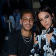 Neymar Jr. et sa compagne Bruna Marquezine - Défilé Off -White™, collection prêt-à-porter printemps-été 2019 lors de la Fashion Week de Paris, le 27 septembre 2018.