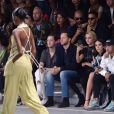 Derek Blasberg, Cara Delevingne, Bruna Marquezine, Neymar Jr. et Dani Alves - Défilé Off -White™, collection prêt-à-porter printemps-été 2019 lors de la Fashion Week de Paris, le 27 septembre 2018.