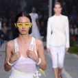 Défilé Off -White™, collection prêt-à-porter printemps-été 2019 lors de la Fashion Week de Paris, le 27 septembre 2018.
