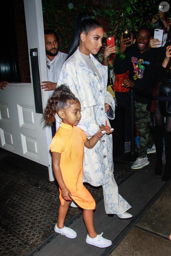 Kim Kardashian, Kourtney Kardashian et leurs filles North West et Penelope Disick ont dîné au restaurant Cipriani à New York, le 29 septembre 2018.