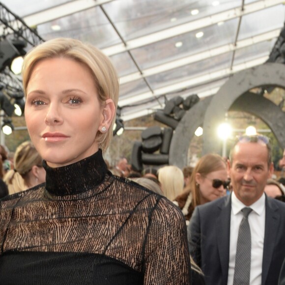 La princesse Charlene de Monaco assiste au défilé Akris collection PAP Printemps/été 2019 lors de la fashion week à Paris le 30 septembre 2018. © Veeren-CVS/Bestimage