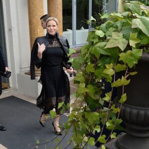 La princesse Charlene de Monaco assiste au défilé Akris collection PAP Printemps/été 2019 lors de la fashion week à Paris le 30 septembre 2018. © Veeren-CVS/Bestimage