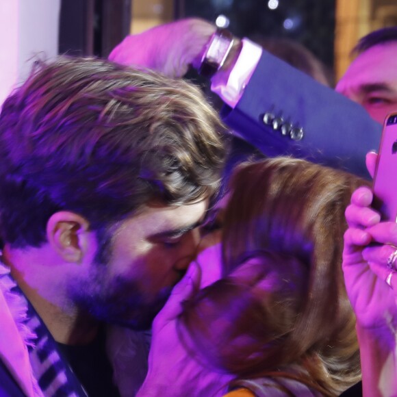 Exclusif - Elodie Frégé embrasse son compagnon Gian Marco Tavani - Soirée du 30ème anniversaire de la maison Paule Ka à Paris le 30 septembre 2018. © Marc Ausset-Lacroix/Bestimage