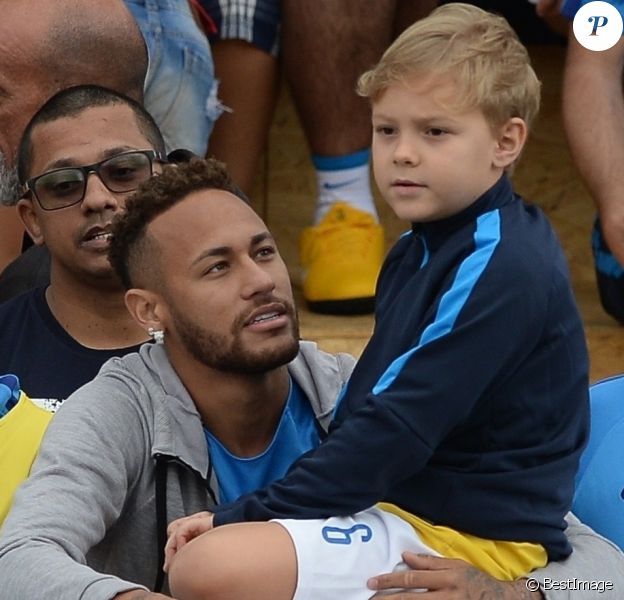 Neymar n'est plus l'idole de son fils de 6 ans, Davi Lucca ...