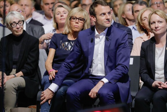 Sylvie Rocard (Pélissier), Emmanuel Macron et sa femme Brigitte Trogneux durant le premier meeting du rassemblement "En Marche" à la Mutualité à Paris, France, le 12 juillet 2016. © Stéphane Allaman/BestImage