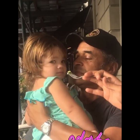 Yannick Noah avec sa petite-fille à New York le 10 octobre 2018.
