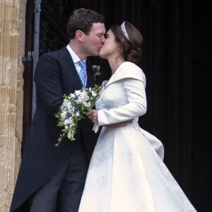 La princesse Eugenie et son mari Jack Brooksbank - Sorties après la cérémonie de mariage de la princesse Eugenie d'York et Jack Brooksbank en la chapelle Saint-George au château de Windsor le 12 octobre 2018.