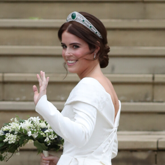 La princesse Eugenie d'York (robe Peter Pilotto) - Les invités arrivent à la chapelle St. George pour le mariage de la princesse Eugenie d'York et Jack Brooksbank au château de Windsor, Royaume Uni, le 12 octobre 2018.