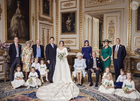 Le palais de Buckingham a dévoilé les photos officielles du mariage de la princesse Eugenie avec Jack Brooksbank. Des photos signées Alex Bramall. Octobre 2018