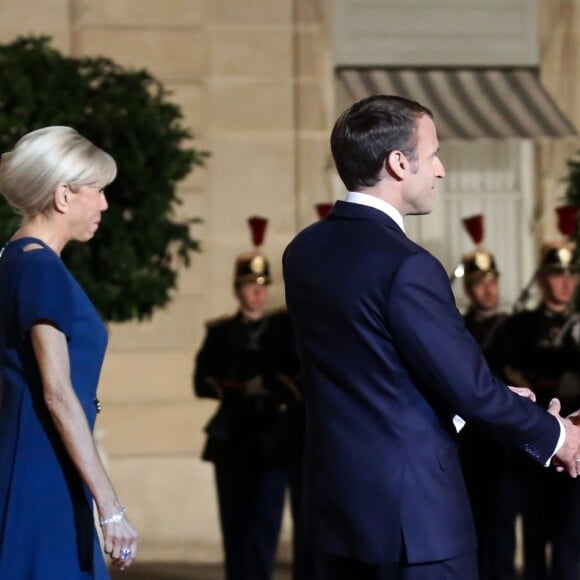 Le président de la République française Emmanuel Macron, sa femme la Première Dame Brigitte Macron (Trogneux), le président de la République de Corée du Sud Moon Jae-in et sa femme Kim Jung-Sook - Le président de la République française et sa femme la Première Dame reçoivent le président de la République de Corée du Sud et sa femme pour un diner d'Etat au palais de l'Elysée à Paris, France, le 15 octobre 2018. © Stéphane Lemouton/Bestimage