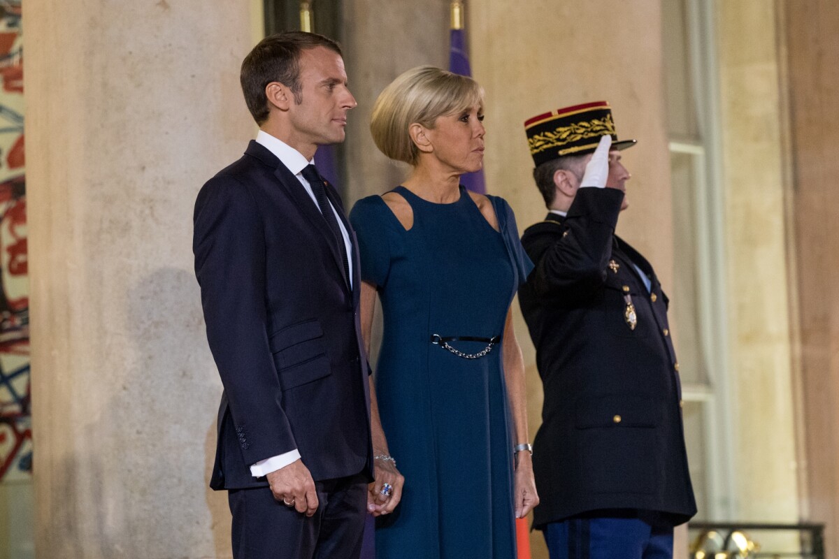 Photo : Le président de la République française Emmanuel Macron et sa ...