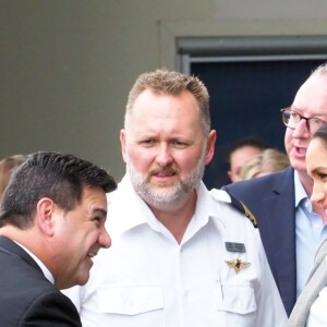 Le prince Harry, duc de Sussex et sa femme Meghan Markle, duchesse de Sussex (enceinte) visitent le "Royal Flying Doctor Service Visitor Education" à Dubbo en Australie lors de leur première tournée officielle, le 17 octobre 2018.