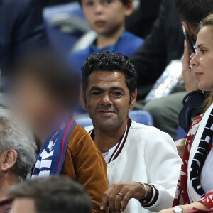 Jamel Debbouze, sa femme Mélissa Theuriau et leur fils Léon dans les tribunes du stade de France lors du match de ligue des nations opposant la France à l'Allemagne à Saint-Denis, Seine Saint-Denis, France, le 16 octobre 2018. La France a gagné 2-1.