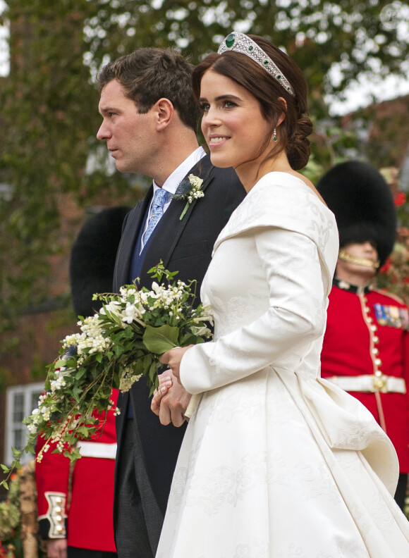 La princesse Eugenie d'York et son mari Jack Brooksbank - Sorties après la cérémonie de mariage de la princesse Eugenie d'York et Jack Brooksbank en la chapelle Saint-George au château de Windsor le 12 octobre 2018.
