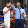 Exclusif - Karim Benzema passe des vacances entre amis à Miami. Les amis sortent de leur hôtel au volant d'une Porsche 911 turbo S. Le 29 juin 2018