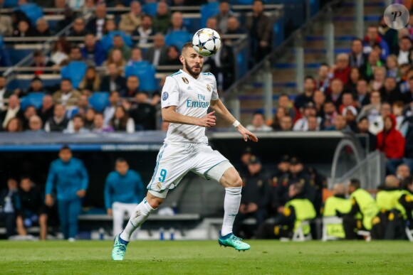 L'attaquand du Real Madrid Karim Benzema en action - Le Real Madrid en finale de la Ligue des champions après son match nul (2-2) contre le Bayern Munich au stade Santiago-Bernabéu à Madrid, Espagne, le 1er mai 2018.