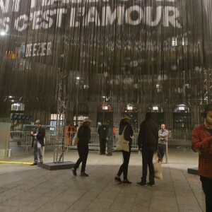 Exclusif - Borne d'écoute géante par Deezer du nouvel album de Johnny Hallyday à la Gare Saint-Lazare à Paris, le 18 octobre 2018. © CVS/Bestimage