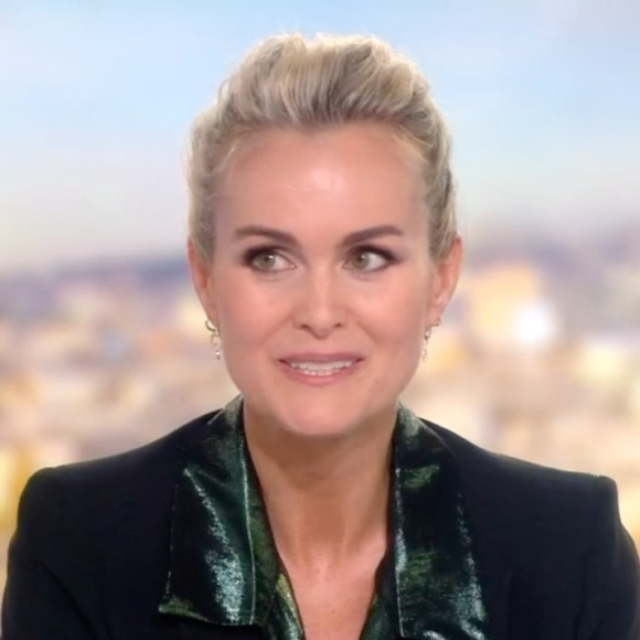 Laeticia Hallyday face à Anne-Claire Coudray dans le journal télévisé de TF1, vendredi 19 octobre 2018.