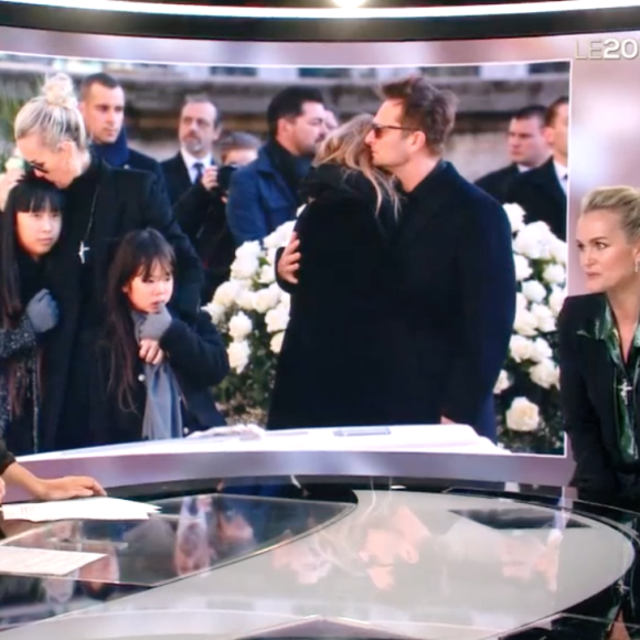 Laeticia Hallyday face à Anne-Claire Coudray dans le journal télévisé de TF1, vendredi 19 octobre 2018.