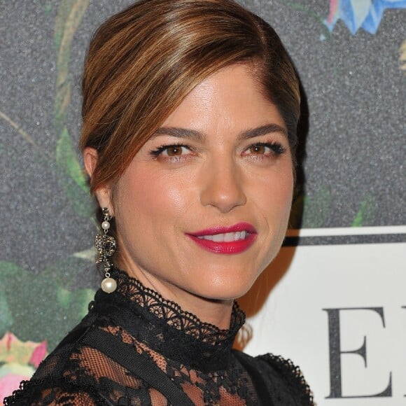 Selma Blair au photocall de la soirée "H&M X Erdem" à Los Angeles, le 7 octobre 2018.