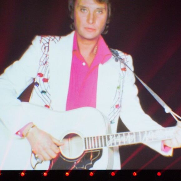 Exclusif - Daphné Bürki et Viviane Seguy (une fan) - Enregistrement de l'émission "Johnny Hallyday, vos plus grands souvenirs" au Palais des Sports à Paris, le 17 octobre 2018. Diffusion le 23 octobre à 21h10 sur France 2. © Cyril Moreau / Bestimage