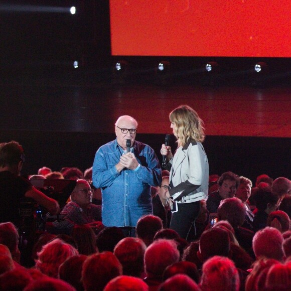 Exclusif - Daphné Bürki et Jean Renard (Compositeur de la chanson "Que Je T'aime") - Enregistrement de l'émission "Johnny Hallyday, vos plus grands souvenirs" au Palais des Sports à Paris, le 17 octobre 2018. Diffusion le 23 octobre à 21h10 sur France 2. © Cyril Moreau / Bestimage