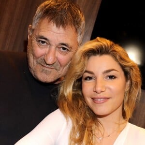 Jean-Marie Bigard avec sa femme Lola Marois Bigard - 38ème salon du livre de Paris à la Porte de Versailles le 17 mars 2018. © Cédric Periin/Bestimage