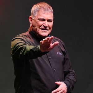 Jean Marie Bigard, l'humoriste français, au Festival des Plages du Rire à Nice le 10 juillet 2018. C'est la 7ème Édition des Plages Du Rire, Le Festival du Rire de la ville azuréenne qui se déroule chaque année au mois d'Août dans le Théâtre de Verdure en bord de mer. © Bruno Bebert / Bestimage