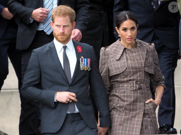 Le prince Harry, duc de Sussex, et Meghan Markle, duchesse de Sussex, enceinte visitent le parc commémoratif de la guerre de Pukeahu à Wellington, en Nouvelle-Zélande le 28 octobre 2018.