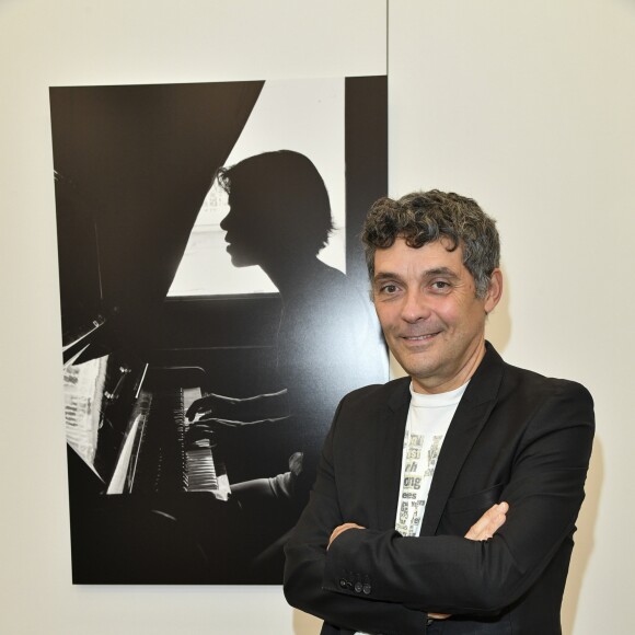 Exclusif - Thierry Moreau - Nikos Aliagas lance son exposition "L'EPREUVE DU TEMPS - INSTANTS PHOTOGRAPHIQUES" et son livre "L'EPREUVE DU TEMPS" sur le toit de la grande Arche de la Défense à Paris, France, le 25 octobre 2018. © Pierre Perusseau/Bestimage