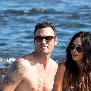 Exclusif - Megan Fox et son mari Brian Austin Green en vacances sur l'île de Kailua-Kona à Hawaï le 28 mars 2018.
