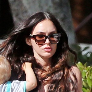 Exclusif - Megan Fox et son mari Brian Austin Green sont allés déjeuner avec leurs enfants Noah, Journey et Bodhi au restaurant Nobu à Malibu, le 22 mai 2017