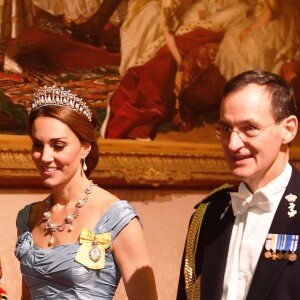 La duchesse Catherine de Cambridge (Kate Middleton) lors du dîner de gala donné à Buckingham par la reine Elizabeth II pour la venue du roi Willem-Alexander et de la reine Maxima des Pays-Bas, le 23 octobre 2018 à Londres.
