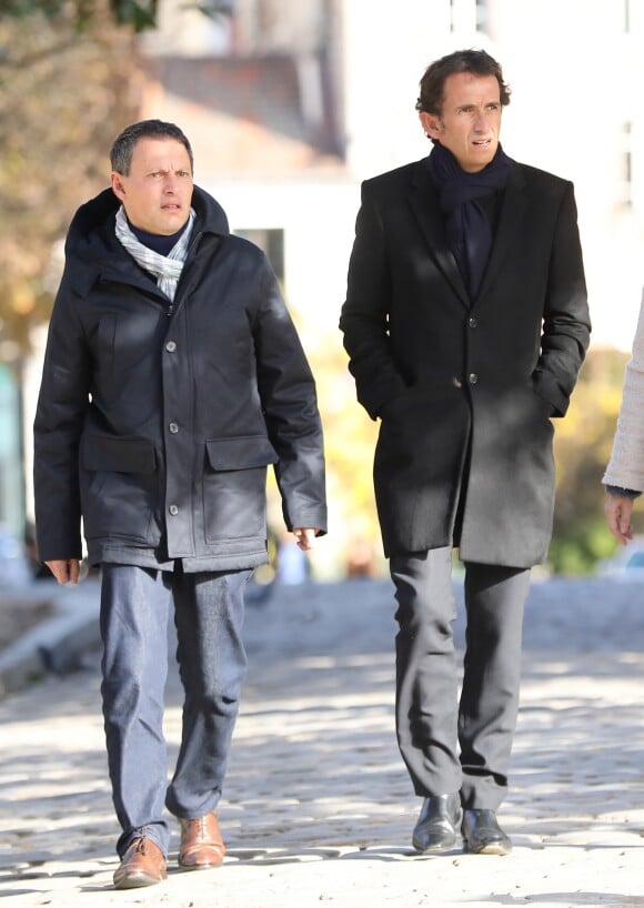 Marc-Olivier Fogiel et Alexandre Bompard (président directeur général du groupe Carrefour) - Obsèques du journaliste, animateur de télévision et animateur de radio français Philippe Gildas en la salle de la Coupole au crématorium du cimetière du Père-Lachaise à Paris, France, le 5 novembre 2018.