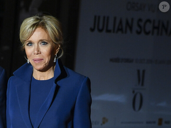 La Première Dame Brigitte Macron (Trogneux) - Extérieur - Arrivées au dîner d'Etat à l'occasion de la cérémonie internationale du centenaire de l'armistice de 1918 au Musée d'Orsay à Paris, France, le 10 novembre 2018. © Cyril Moreau/Bestimage