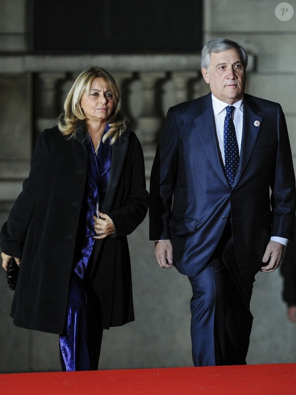 Le président du Parlement européen Antonio Tajani et sa femme Brunella - Extérieur - Arrivées au dîner d'Etat à l'occasion de la cérémonie internationale du centenaire de l'armistice de 1918 au Musée d'Orsay à Paris, France, le 10 novembre 2018. © Cyril Moreau/Bestimage