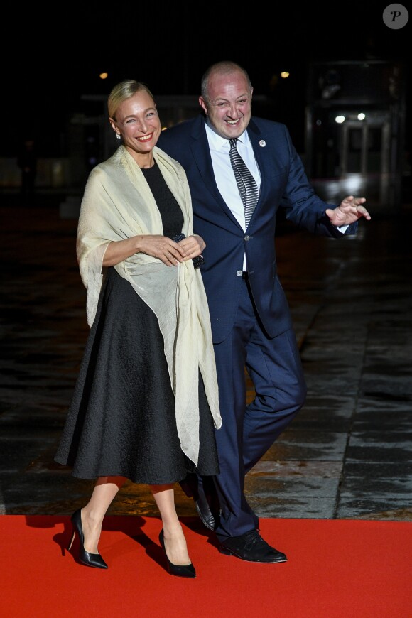 Le président de la Georgie Giorgi Margvelashvili et sa femme Maka Chichua - Extérieur - Arrivées au dîner d'Etat à l'occasion de la cérémonie internationale du centenaire de l'armistice de 1918 au Musée d'Orsay à Paris, France, le 10 novembre 2018. © Cyril Moreau/Bestimage