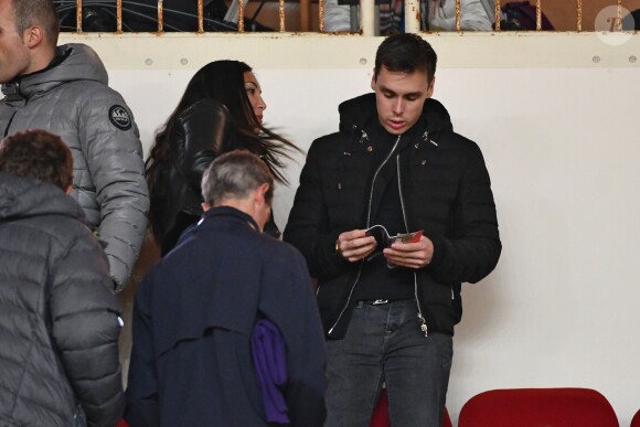 Louis Ducruet et sa fiancée Marie Chevallier au stade Louis-II de Monaco pour le match entre l'AS Monaco et le Paris Saint-Germain (0-4) en clôture de la 13e journée du championnat de Ligue 1, le 11 novembre 2018. © Bruno Bebert/Bestimage