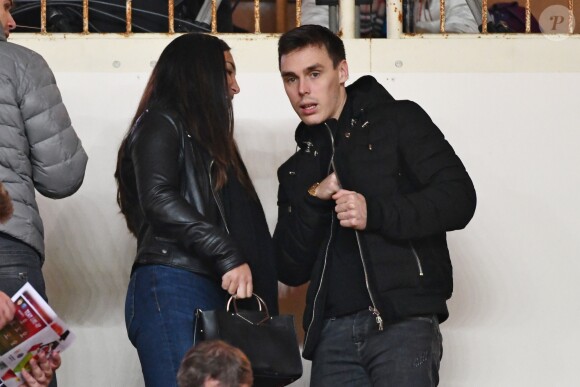 Louis Ducruet et sa fiancée Marie Chevallier au stade Louis-II de Monaco pour le match entre l'AS Monaco et le Paris Saint-Germain (0-4) en clôture de la 13e journée du championnat de Ligue 1, le 11 novembre 2018. © Bruno Bebert/Bestimage