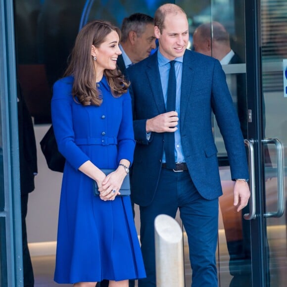 La duchesse Catherine de Cambridge et le prince William au nouveau centre de technologie des composites de McLaren Automotive à Rotherham, le 14 novembre 2018. 