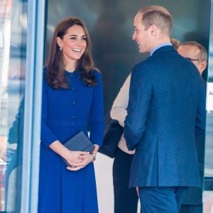 La duchesse Catherine de Cambridge et le prince William au nouveau centre de technologie des composites de McLaren Automotive à Rotherham, le 14 novembre 2018. 