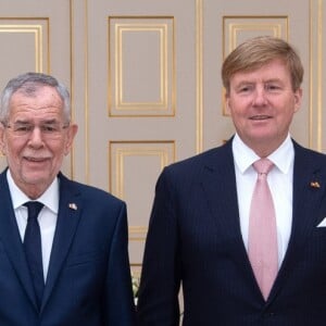 Le roi Willem-Alexander et la reine Maxima des Pays-Bas ont accueilli le président autrichien Alexander van der Bellen et son épouse Doris le 14 novembre 2018 à La Haye, au palais Noordeinde.