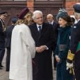  Le président italien Sergio Mattarella et sa fille Laura ont entamé leur visite officielle en Suède le 13 novembre 2018, accueillis à Stockholm par le roi Carl XVI Gustaf et la reine Silvia. 