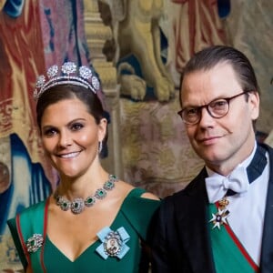 La princesse héritière Victoria de Suède et le prince Daniel lors du dîner officiel donné au palais Drottningholm à Stockholm le 13 novembre 2018 pour la visite officielle du président italien Sergio Mattarella et sa fille Laura.