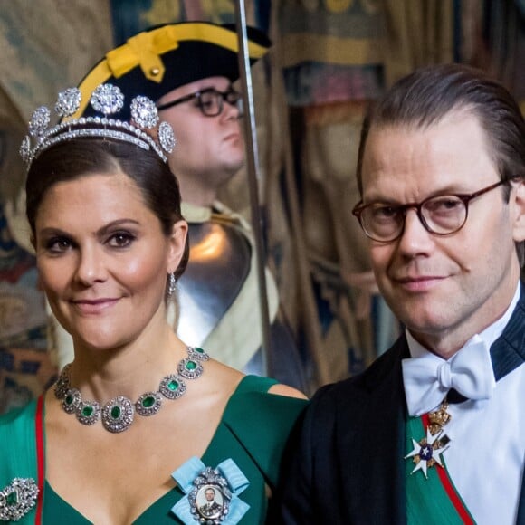 La princesse héritière Victoria de Suède et le prince Daniel lors du dîner officiel donné au palais Drottningholm à Stockholm le 13 novembre 2018 pour la visite officielle du président italien Sergio Mattarella et sa fille Laura.