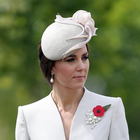 Kate Middleton en Belgique en juillet 2017. La duchesse portait les boucles d'oreilles Collingwood de Lady Diana.