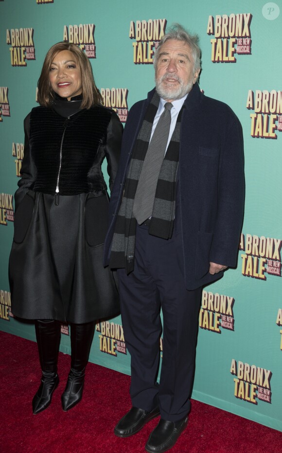 Grace Hightower et son mari Robert De Niro à la première de la comédie musicale ‘A Bronx Tale' au théâtre Longacre à New York, le 1er décembre 2016
