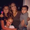 Jessica Alba pose avec ses enfants : Honor (10 ans), Haven (7 ans) et du petit dernier Hayes (10 mois) sur Instagram, le 4 novembre 2018