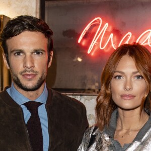 Exclusif - Hugo Philip et sa compagne Caroline Receveur lors du cocktail dînatoire expérimental "Guitar Players Show" organisé à la boutique Mad Lords "House of jewelry", située rue Saint Honoré. Paris, le 22 novembre 2018. © Pierre Perusseau/Bestimage