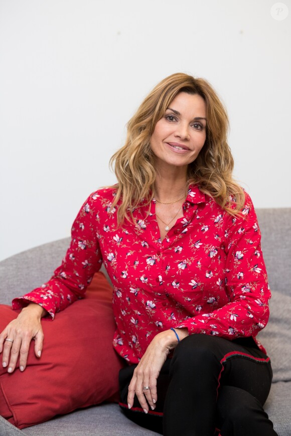 Exclusif - Rendez vous avec Ingrid Chauvin à l'occasion de son interview donnée pour Purepeople dans les locaux de Webedia à Levallois Perret, à l'occasion de la sortie de son livre "Le vilain petit canard". Le 22 novembre 2018 © Tiziano Da Silva / Bestimage